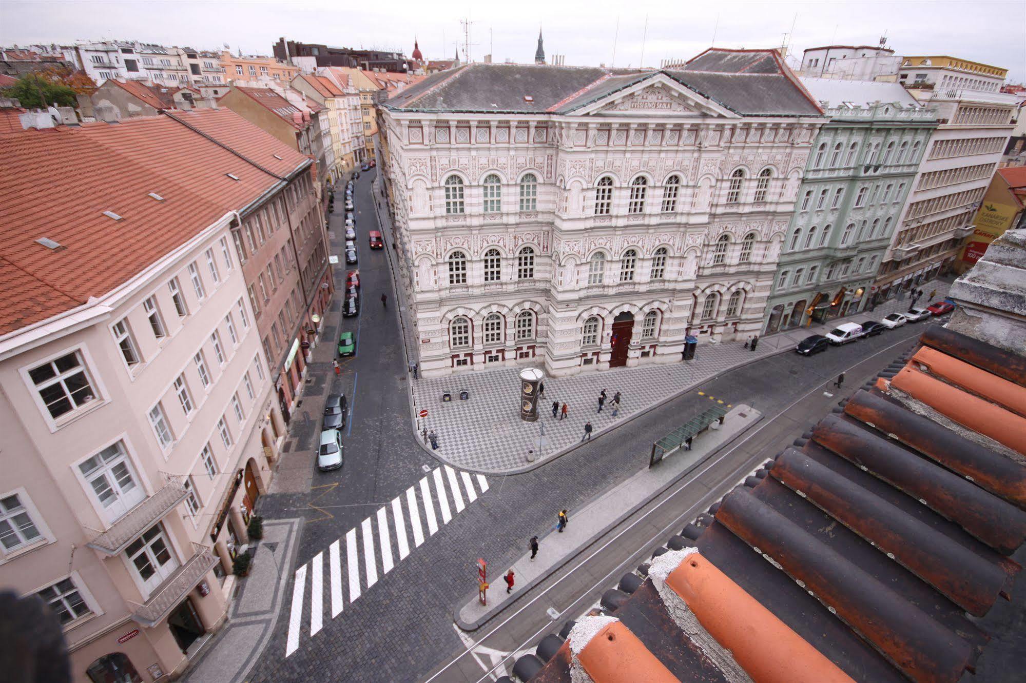 Leo Apartments Old Town Prague Exterior photo